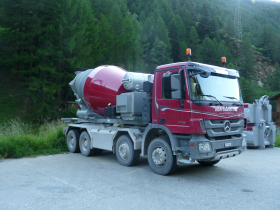 Camion_mit_Mischer_2013_127.JPG